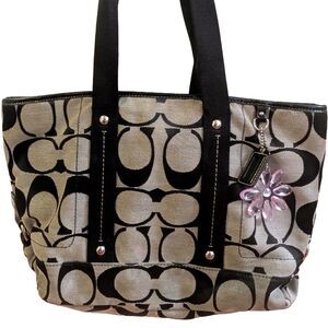 Coach F16559 Daisy Signature Jacquard Black Tote Bag Purse + Coach Charm